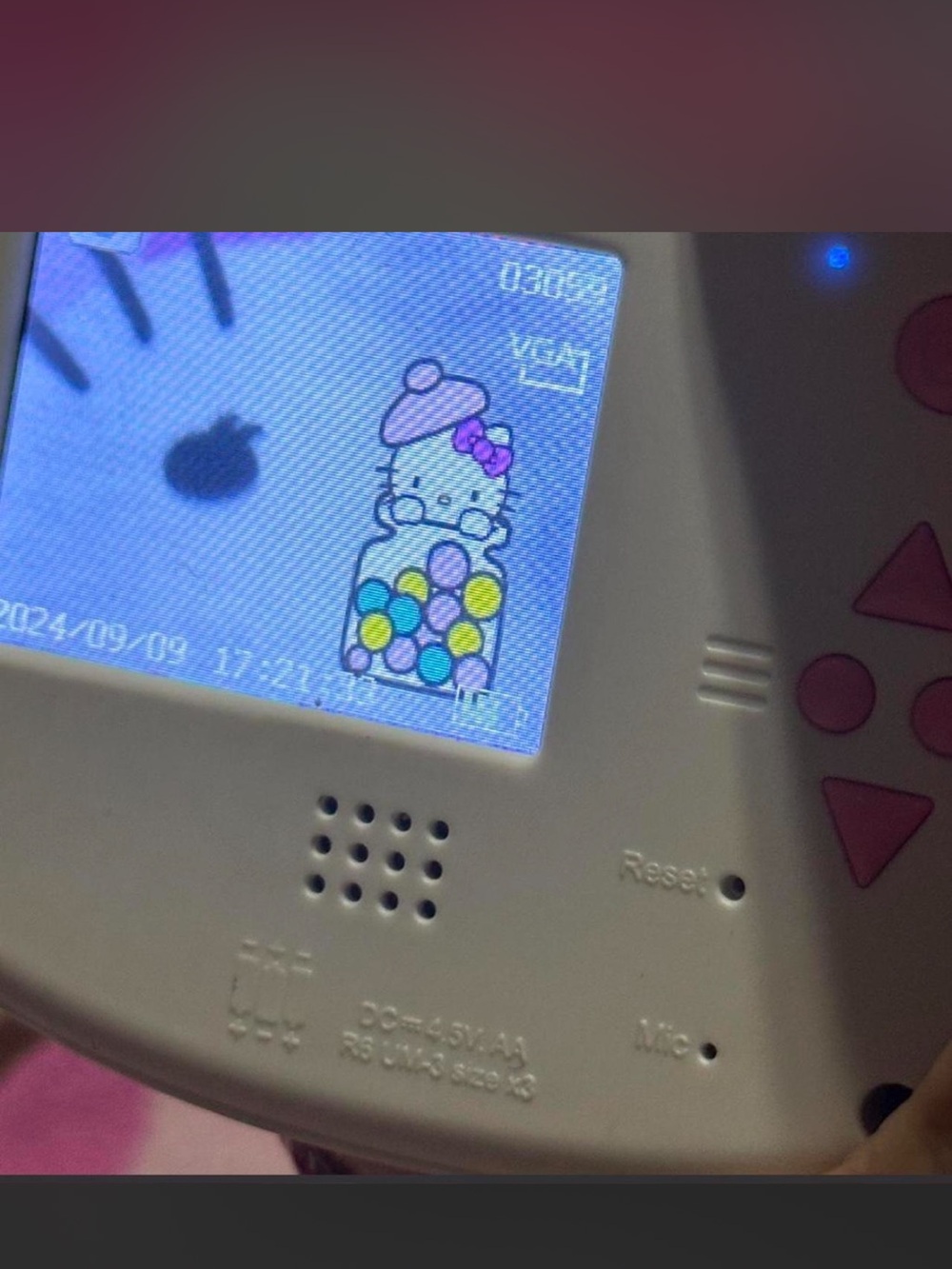 Hello Kitty Camera - Picture 4 of 4